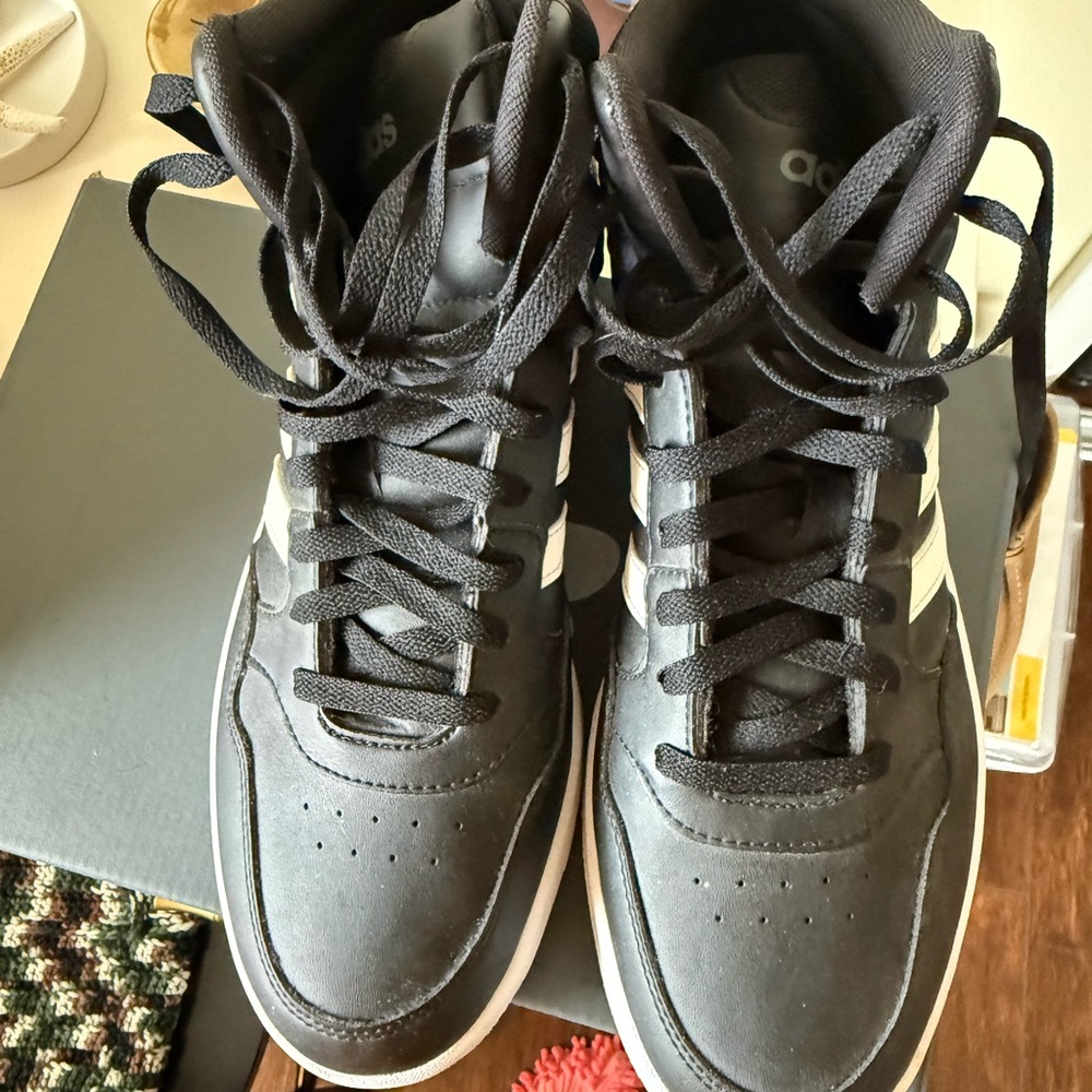 Adidas Men's Black and White Sneakers